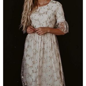 LACE MESH EMBROIDERY FLORAL MIDI DRESS